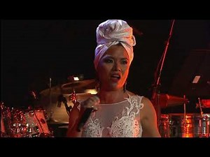 ALEJANDRA ROBLES en el "LUNARIO" - Concierto Completo