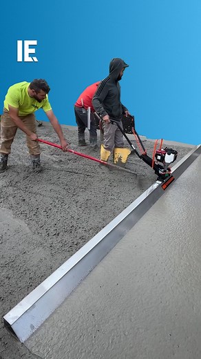 158K views · 554 reactions | This powered vibrating screed can perfectly level freshly-poured concrete, ensuring a smooth surface. : concrete__22 / IG | Crafty Engineer | Facebook