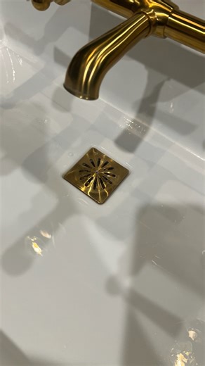 We get it... you’ve got better things to do! 🫶🏼 That’s why, as part of our regular cleaning service, we take care of those little time-consuming tasks (like scrubbing the sink) so you don’t have to 🧼 📍 Houston Cleaning Company ( Austin!) . housekeeping services | pet friendly cleaners | houston cleaning | home cleaning texas | Maid For Muddy Paws