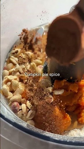 Pumpkin Peanut Butter Breakfast Cookies | Minimalist Baker Recipes