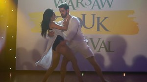 Brenda Carvalho II & Anderson Mendes da Rocha II in performance @ Warsaw Zouk Festival 2018 ~ video by Zouk Soul "Two of the best loved of dance artists in Zouk, that will leave you to be in love with them" ~ Zouk Soul. Download the 'Global Zouk App' by Zouk Soul, covering 50 major events in 2018; 350 Artists, DJ's, Organisers, and Media, on the largest Zouk social media network. https://apps.appmachine.com/zouksoul Tracks in video, crediting artists: Ivete Sangalo "Azul Da Cor Do Mar" | Zouk So