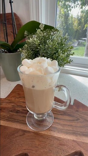 You can make latte in a moka pot ☕️ #coffee #morning #lifehacks #tips #shorts