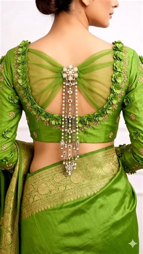 new style blouse design🥳🥰#trendingvideo #blouse #saree