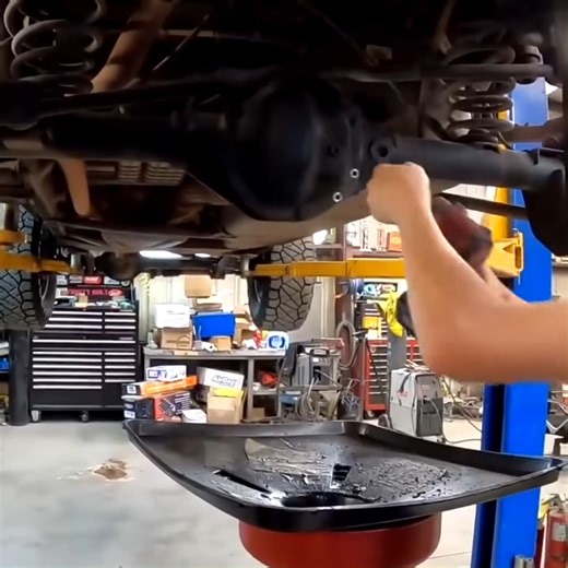 Jeep Wrangler Fix Front and Rear End Rescue! Part 1 #shortsreels #jeep #carrepair #carrepairshop #mechaniclife | Fab Rats