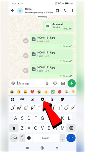 Whatsapp me voice typing enable kare ✅ | Whatsapp How To Enable Voice Typing In Keyboard | #shorts