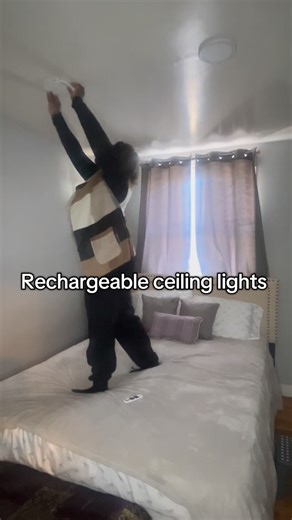 Dulvo on Instagram: "Don’t hire an electrician for a light install before you see this 👆💡 #rechargeablelight #motionsensor #ceilinglight #homefinds #explore"