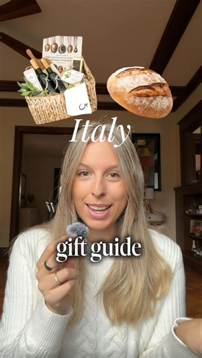 Chiara on Instagram: "Comment GIFT for my free Italy holiday gift guide 🇮🇹🎄What to get your Italy obsessed friend for Christmas?? I’ve got you covered 🍋🍸 **These are affiliate links so I earn a small commission on some of the products at no extra cost to you ❤️ these are all brands I use and love !! #italytravel #holidaygiftguide #blackfriday2025 #italylovers #italianculture"