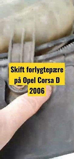 Sådan skifter man en forlygtepære på en opel corsa d fra 2006. Det burde ikke være så svært.