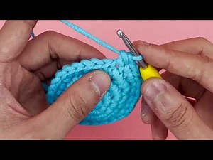 How to do a half double crochet stitch (hdc)