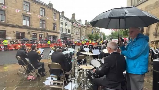 78K views · 377 reactions | Rain isn’t dampening spirits as the crowd enjoys the sounds of Hexham Brass Band while the Queen speaks with market traders | The Hexham Courant | Facebook