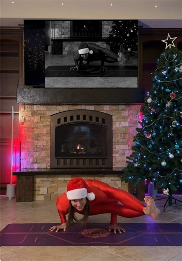 Try this pose! Share your progress with me by tagging your post - I’d love to see it. Join for more workouts & tips. 🙌🏻 Loving this set from @BonaFide 🍑 Use my promo code NK to get 30% off 🔥