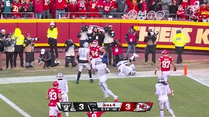 Mahomes hits Justin Watson for the touchdown. Chiefs lead 10-3. | Chiefs Hive