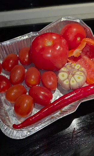 Homemade pasta sauce with cream cheese. | Markandu Malini