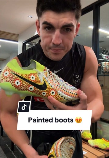 Our players all received boots with special Indigenous artwork 😍 #afl #collingwood #boots #cleats #art #aboriginal #art #deadly