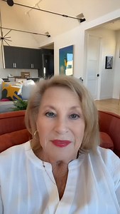 It’s a Thursday thought. Positive thoughts? Negative thoughts? Hold onto those positive thoughts and they will stick. You are so very loved, today😊💙🙏#thursdaythought #positivethoughts #negativethoughts #sandipatty #today | Sandi Patty