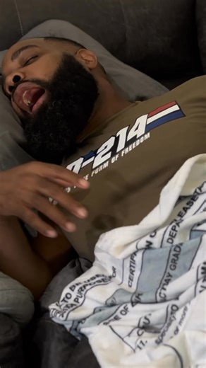 How it is sleeping with a man with sleep apnea | Yusha Thomas