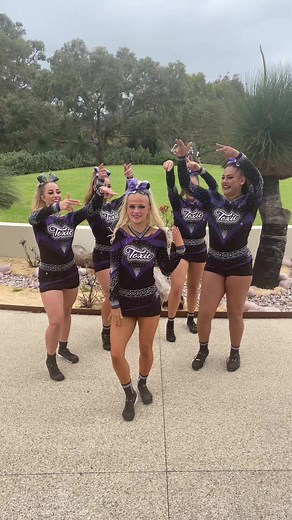 Exciting Cheerleader Dance Competition Highlights