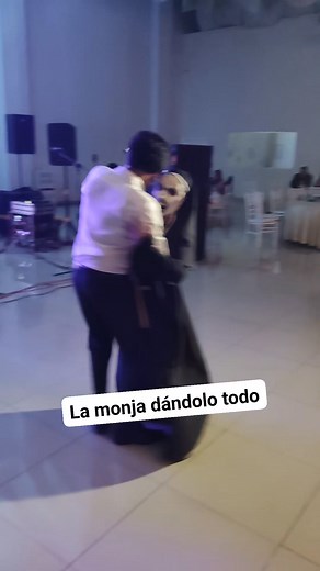 #fiestanocturna #carnivale #bodas #robotled #carnivaledurango #robotdeluz #Paquetesparafiestas #cabezonesshow #XVs #babo #monja #CarritoDeShots #fiesta #durango #payasos #fiestanocturna #carnivale | Bengala Animación de Eventos