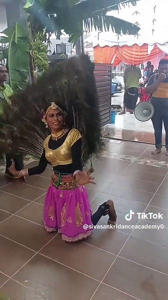 4/5/2025 TAMAN BHP KAPAR KLANG AYYA PADAYAL #onemillionaudition #temple #sivasankridancer #selangortiktok #karagatam #peacock #sankri #mypassion #indiantiktok
