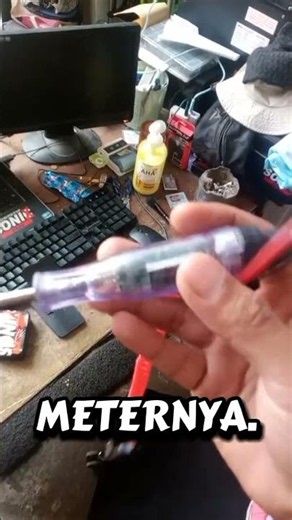 Digital DC voltage tester