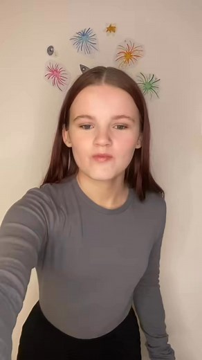 Welcome to today’s sign of the day! Today’s sign of the day is “Sparkler!” Using SSE (With BSL signs!) -Let’s Make A Difference❤️ #BSL #signoftheday #letsmakeadifference #learntosign #education #SSE | Let’s Make A Difference