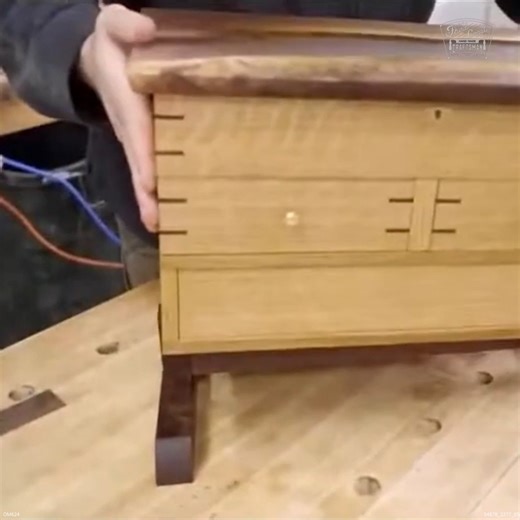 6.9K views · 46 reactions | A Beautiful Secret-Drawer Jewelry Box #Jewelry #jewelrybox #diybuild #woodworking | Third Coast Craftsman | Facebook