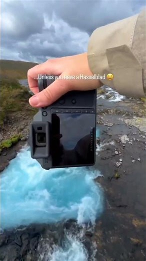 How To Shoot Handheld Hasselblad Tips & Tricks#shorts