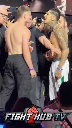 Fernando Vargas Jr. HEATED FACE OFF vs Callum Walsh at final weigh-in!