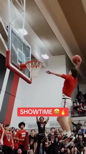 TSN on Instagram: "Jordan Hunter of the Jasper Place Rebels threw down an INSANE dunk at their annual dunk contest 😱🔥 (via @_antvisuals)"