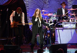 Patti Smith compie 70 anni: le 10 canzoni indimenticabili