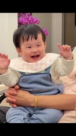 shen yue teaching baby taro to say MAMA... how cutee💕 #shenyue_沉月 #shenyue #小雯的备忘录