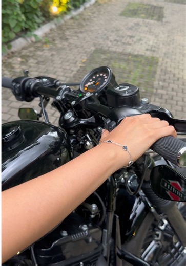 Bangun Tidur dan Panasin Motor Harley Davidson