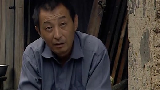 妻子怀孕5个月，就生下个大胖儿子，丈夫却夸她是家里的功臣！