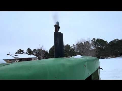 John Deere 4020 cold start and pushing snow