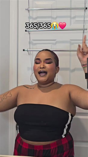 I'm so grateful and my heart is so full because this year I've been beyond blessed🥹❤️....Cheers to the last day of the year my loves thank you for your love and support 🥂❤️ #cairry #fyp #tiktokkenya #31st #endofyear