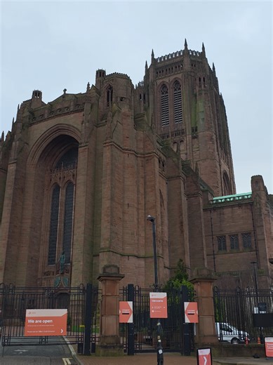 Greetings from the largest cathedral and religious building in Britain: Liverpool Cathedral in England, a Grade I listed building. Construction of this massive structure spanned 74 years, from 1904 to 1978. ⛪️📍👀🇬🇧 #fyp #Liverpool #uk #architecturelovers #travel