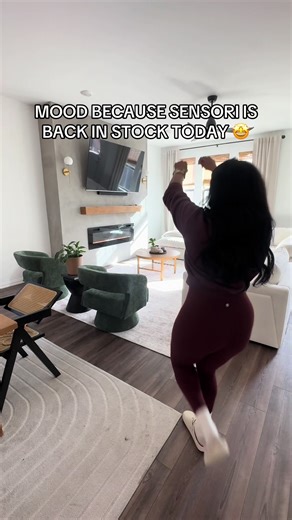 It’s been a top-tier feeling to have a startup business with momentum, sell out 3 times and now have more inventory to run it up 🔥🙏🏽💸✨ #fyp #blackgirlmagic #entrepreneurship