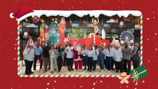 ✨🎄 Season's Greetings from JEN Singapore Tanglin! 🎄✨ May your holidays be as bright as the city lights and as joyful as the feasts at J65. Whether you're celebrating with loved ones or indulging in some "me-time", let this festive season be filled with love, laughter, and endless cheer. 🌟 From JEN Singapore Tanglin to yours, we wish you a Merry Christmas and a New Year full of delightful adventures. 🎁❤️ #JENTanglin #MerryChristmas #StayPlayExplore | JEN Singapore Tanglin by Shangri-La