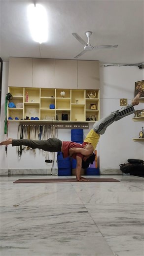 try this challange 💀 #calisthenics #yoga #challenge