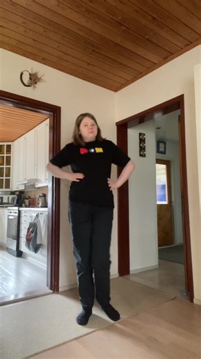 Explore the Molly Long Dance Trend in Pop Music