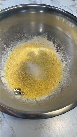 Scarpaccia recipe with zucchini and onion