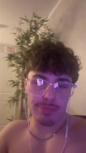 be feelin like christmas | it's beginning to like christmas