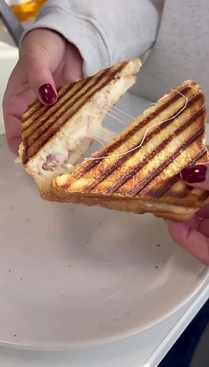 Maak de Perfecte Tosti met de Red Copper Flipwich Tosti-IJzer!