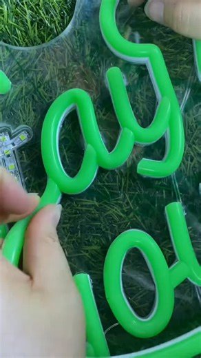 FIRES'NEON on Instagram: "Customised your name with neon sign . . #neonlights #neonsign #neonvibes #neon #neonsignbuzzingsound"