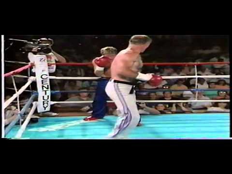 Bill Superfoot Wallace vs Joe Lewis