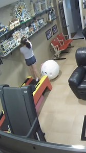 Ultimate LEGO Fail: LEGO is no match against one who is determined to reach the stars. (🎥: afvofficial) #lego #legogram #instalego #legostagram #legofun #legofunny #legohumor #legomeme | Brickfinder