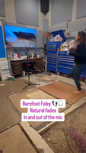 ReelFoleySound-Sanaa Kelley on Instagram: "Barefoot Foley with natural fades 👣🎧 Moving toward and away from the mic to shape the sound — subtle, intentional, and calming. Sometimes the quiet details do the most work. Foley artist life ✨ #FoleyArtist #ASMRFootsteps #BehindTheScenes #FilmPostProduction #foleylife"