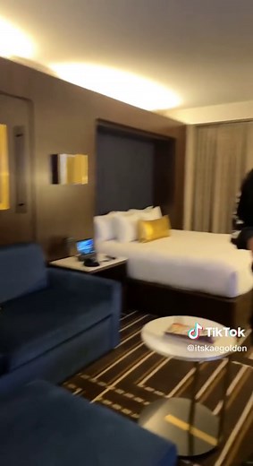 Luxury Stay at Circa Las Vegas | Spacious Rooms & Beautiful Amenities