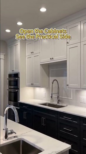 The cabinet structure and material options are presented for practical daily kitchen use