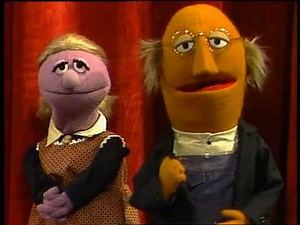 Classic Sesame Street - Cluck Around the Clock HQ